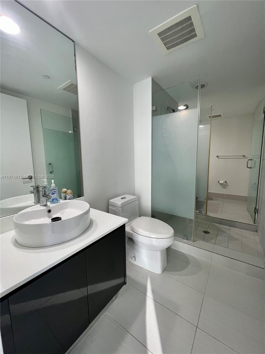 31 SE 6th St #1604, Miami FL 33131