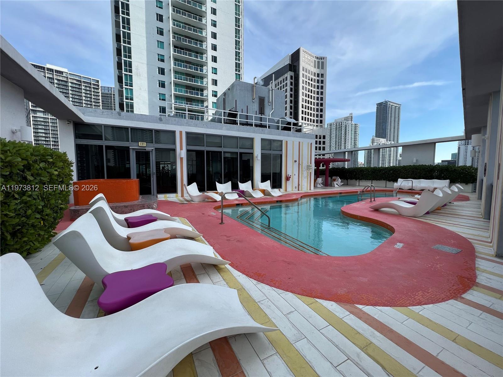 31 SE 6th St #1604, Miami FL 33131