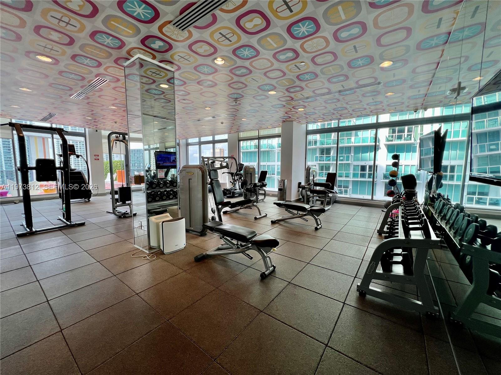 31 SE 6th St #1604, Miami FL 33131