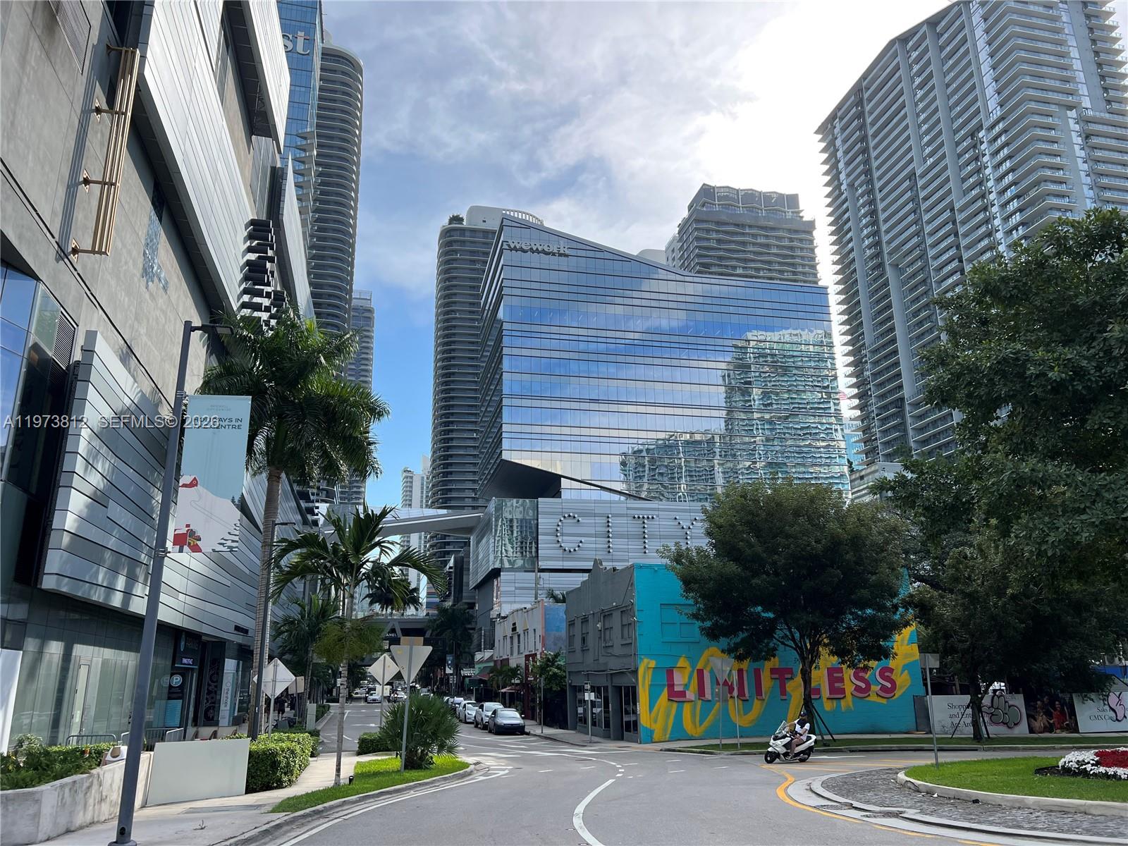 31 SE 6th St #1604, Miami FL 33131