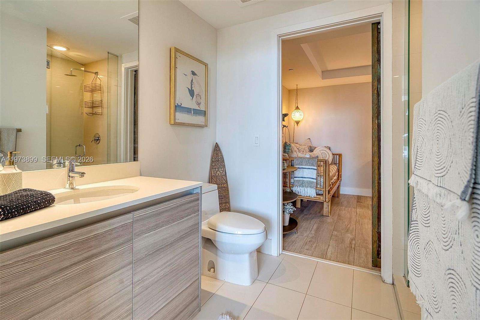 121 NE 34th St #2502, Miami FL 33137