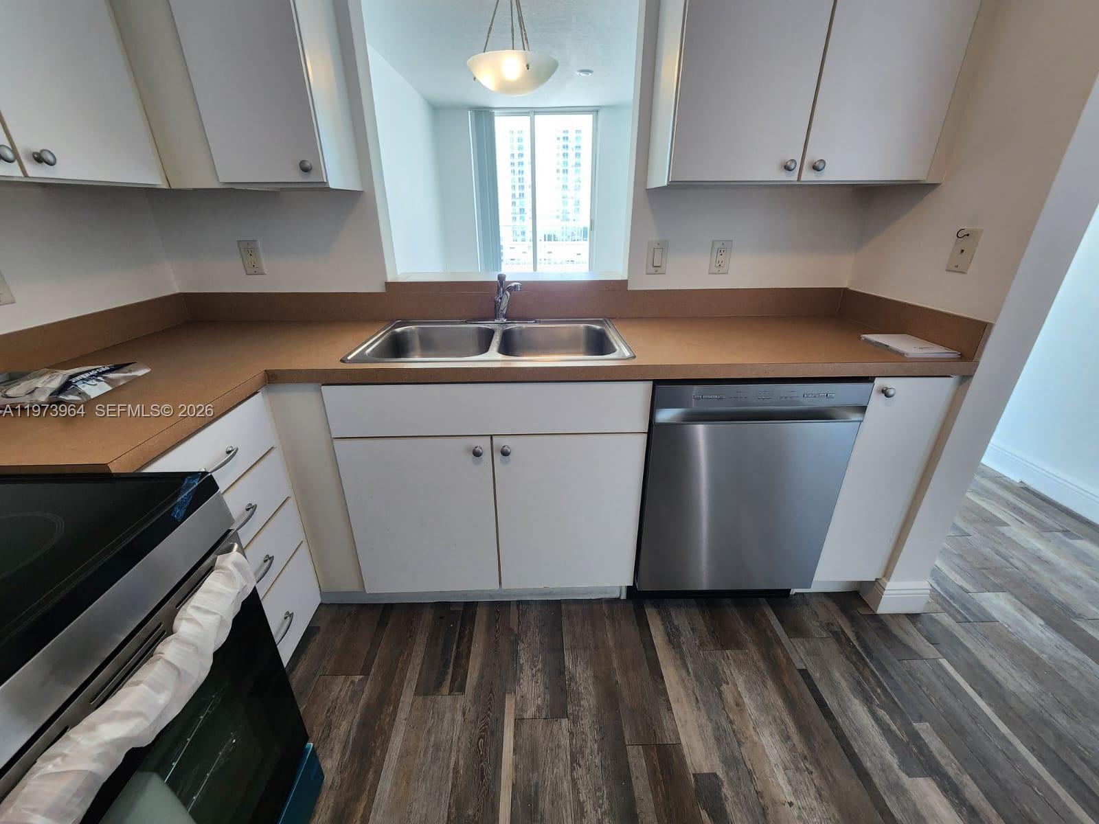 1250 S Miami Ave #909, Miami FL 33130