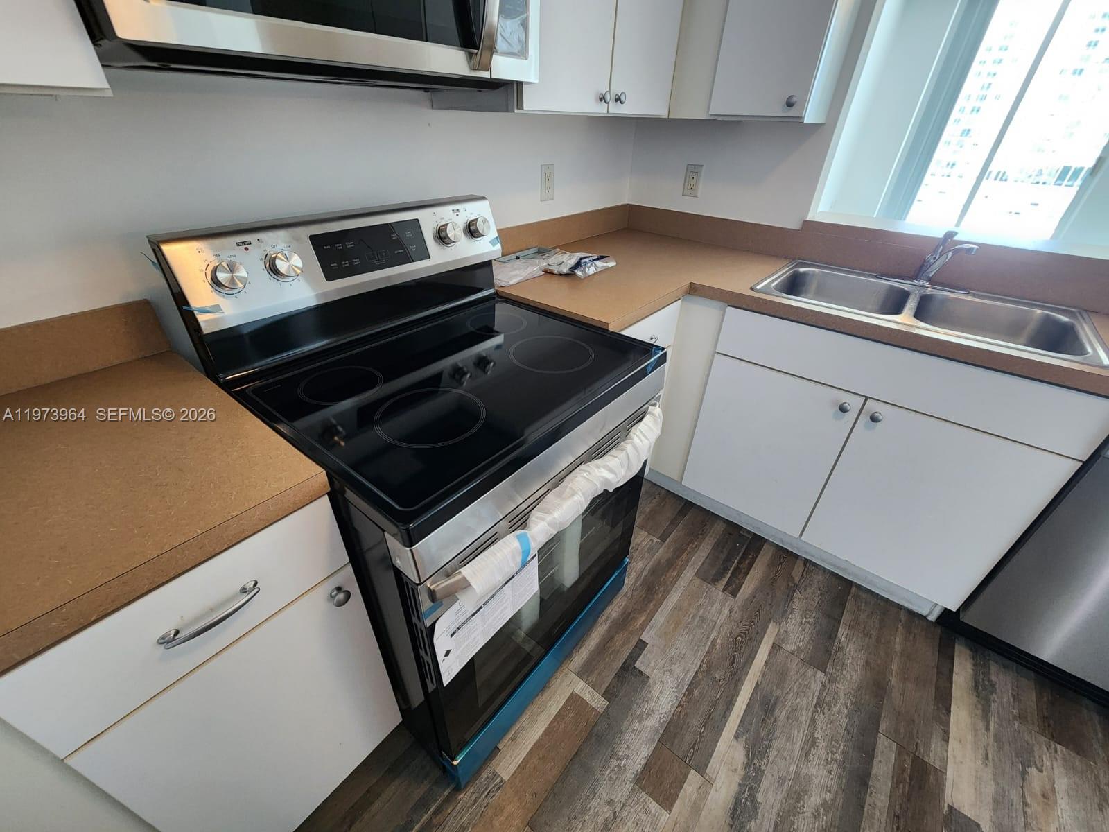 1250 S Miami Ave #909, Miami FL 33130