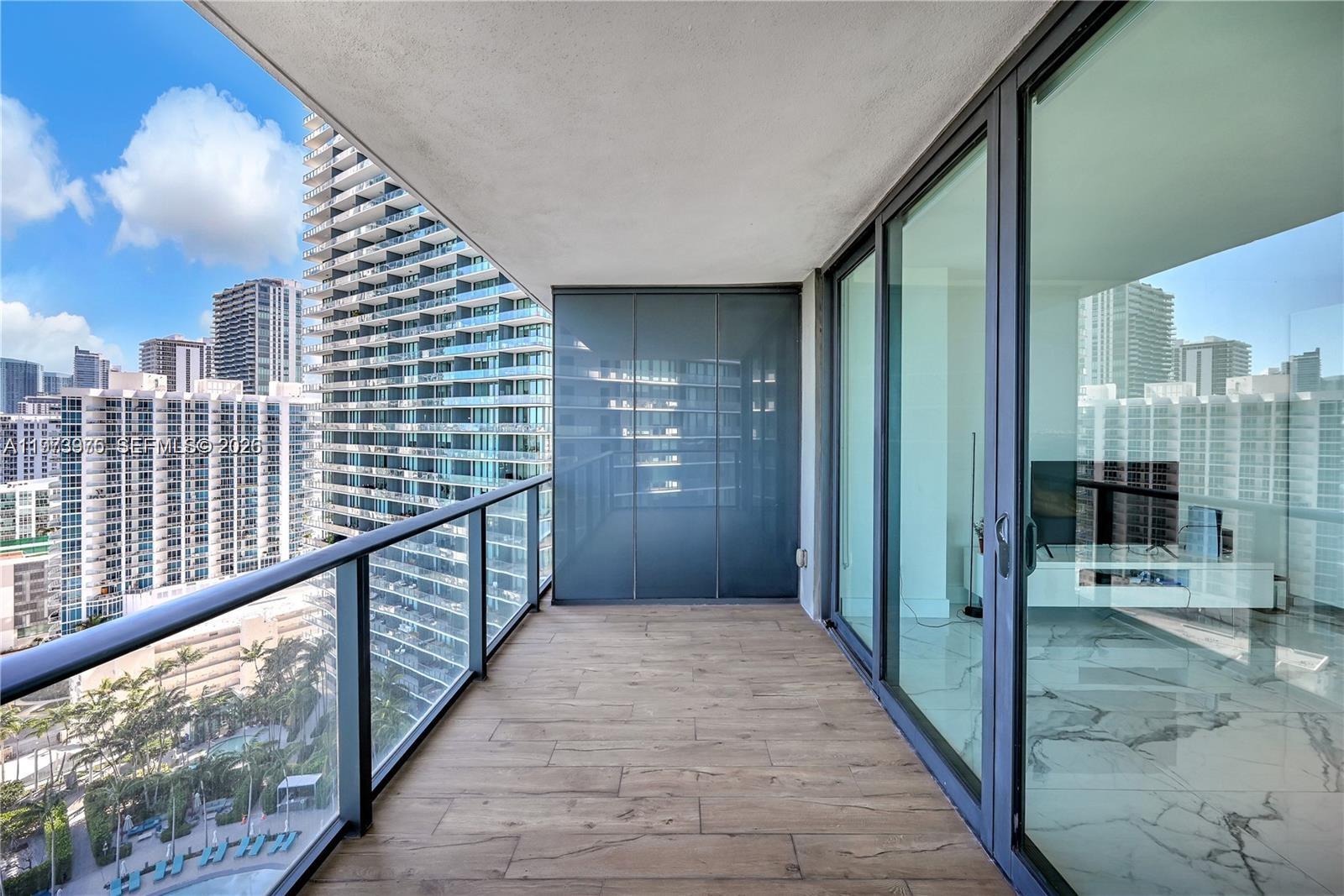 650 NE 32nd St #2007, Miami FL 33137