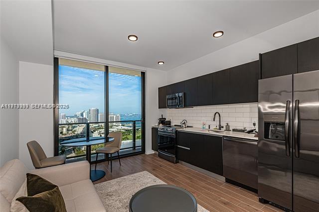 398 NE 5th St #2802, Miami FL 33132