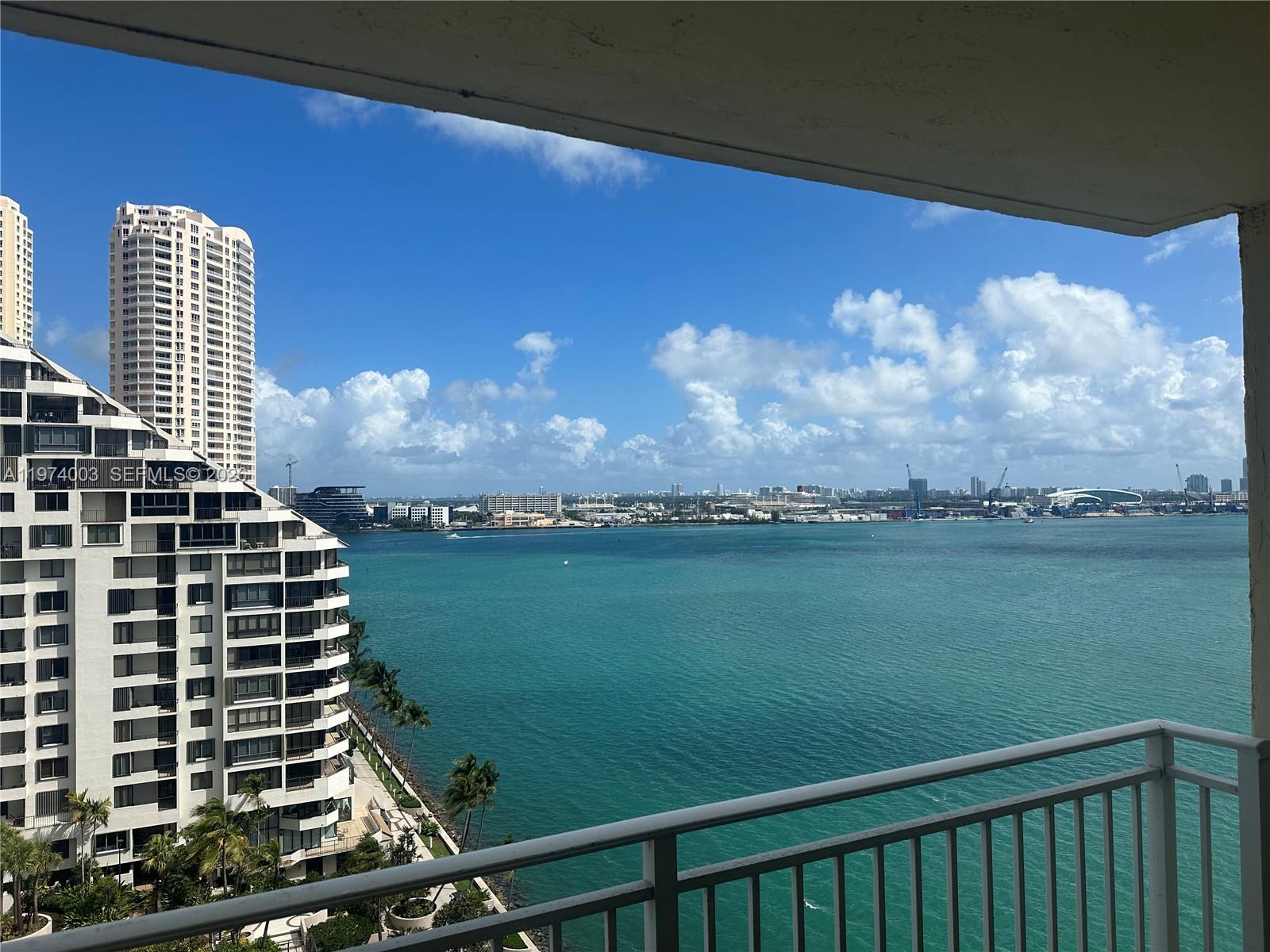 770 NE Claughton Island Dr #1613, Miami FL 33131