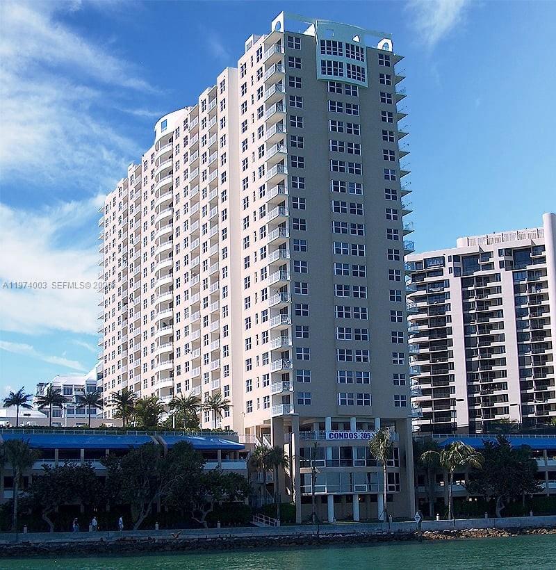 770 NE Claughton Island Dr #1613, Miami FL 33131