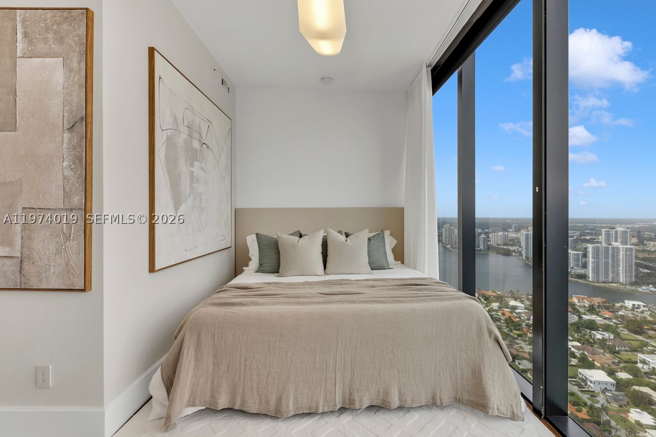18555 Collins Ave #4605, Sunny Isles Beach FL 33160