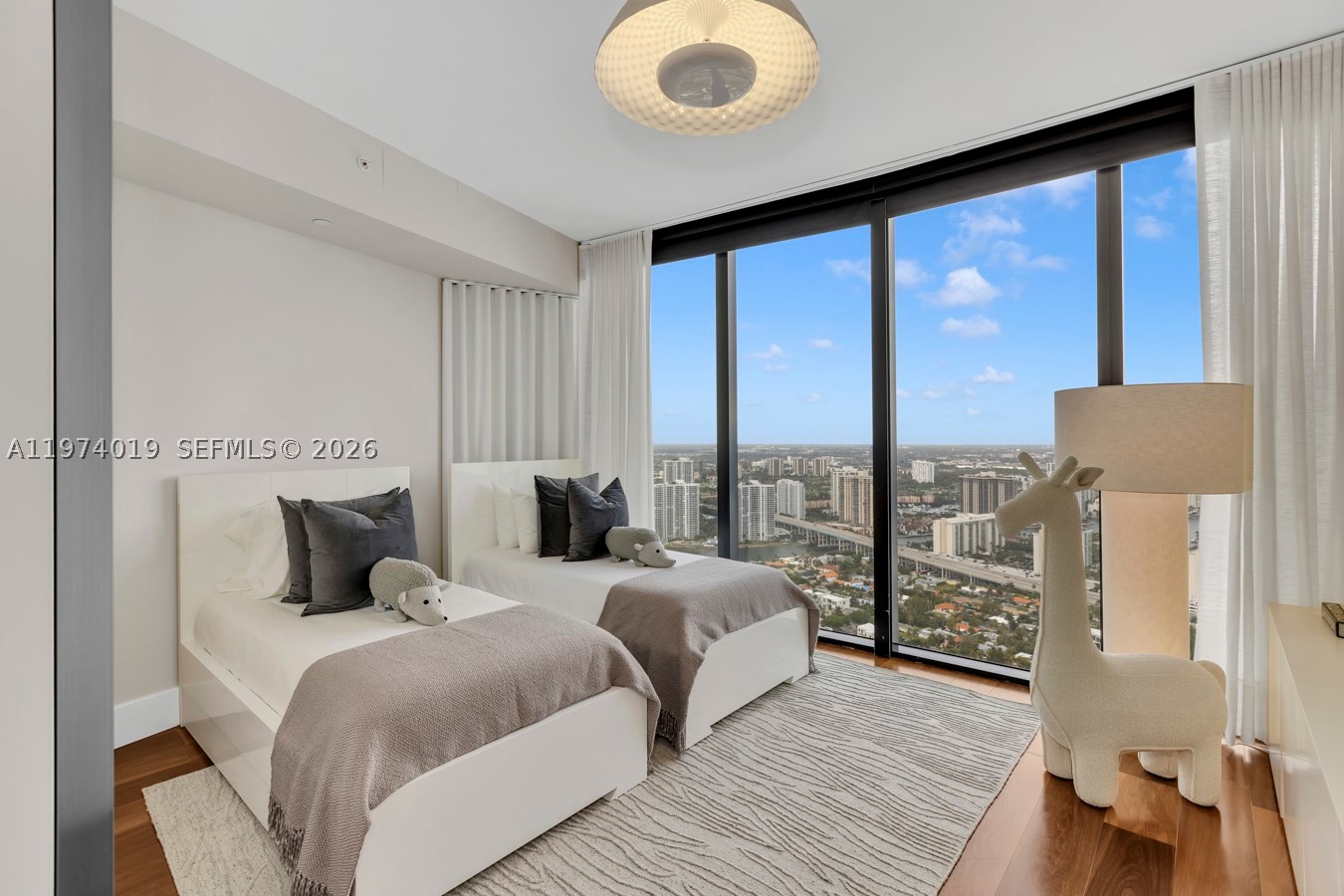 18555 Collins Ave #4605, Sunny Isles Beach FL 33160