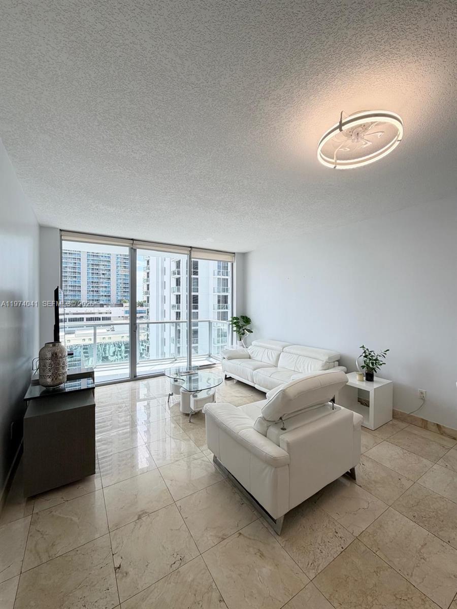 1050 Brickell Ave #1904, Miami FL 33131
