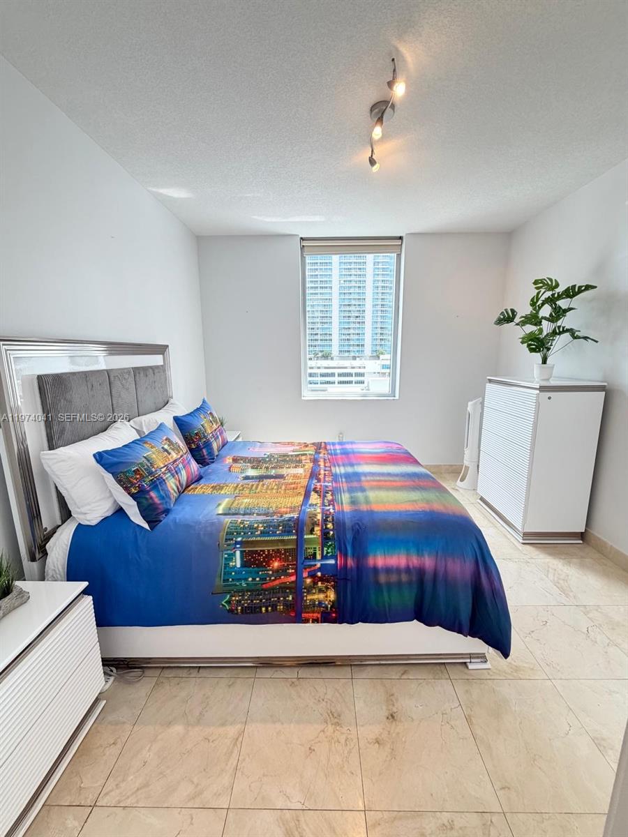 1050 Brickell Ave #1904, Miami FL 33131