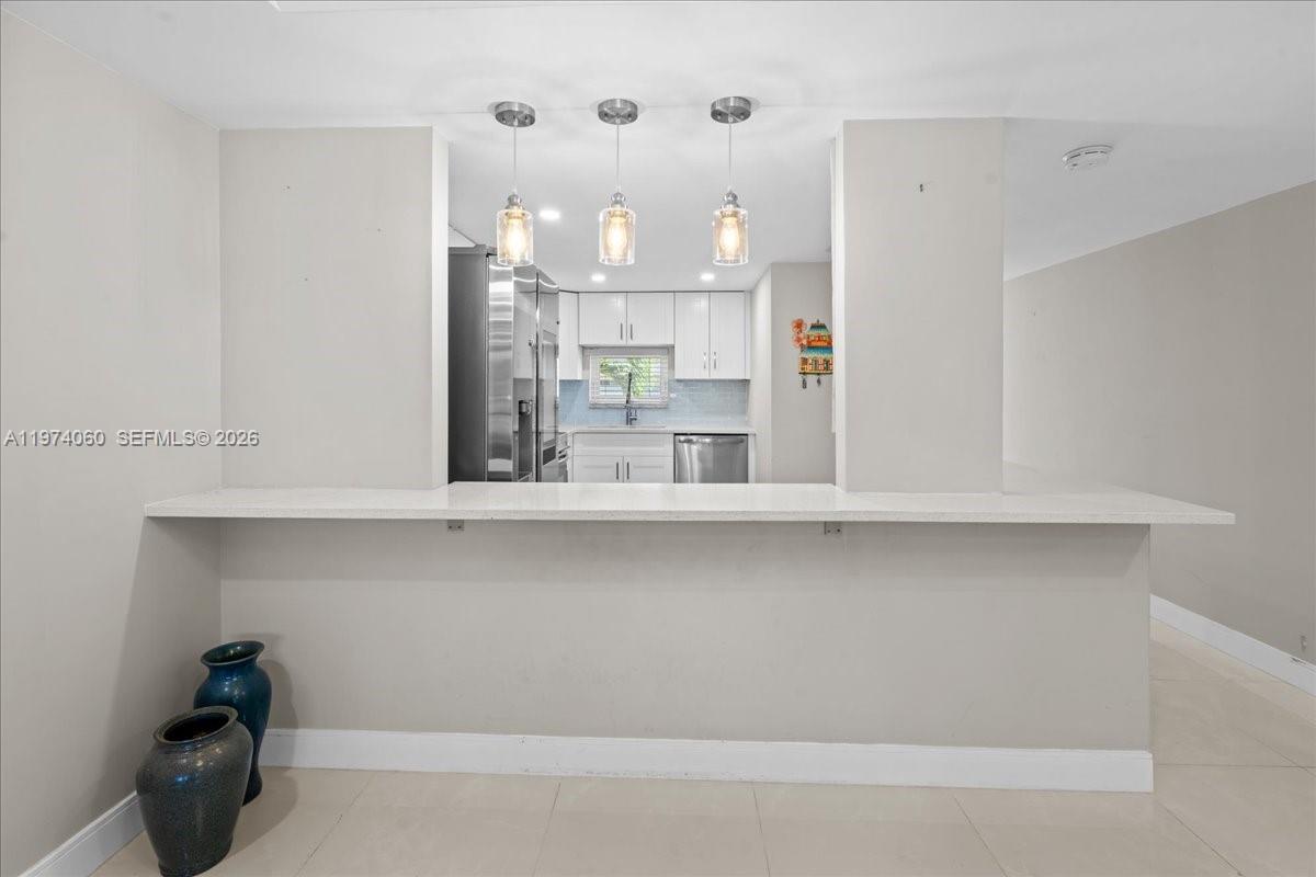 811 S Hollybrook Dr #208, Pembroke Pines FL 33025