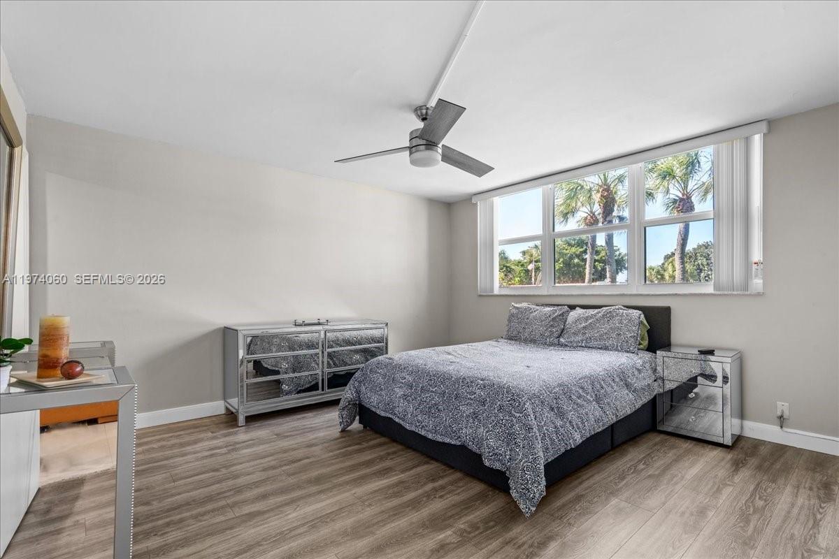 811 S Hollybrook Dr #208, Pembroke Pines FL 33025
