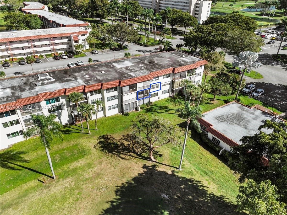 811 S Hollybrook Dr #208, Pembroke Pines FL 33025
