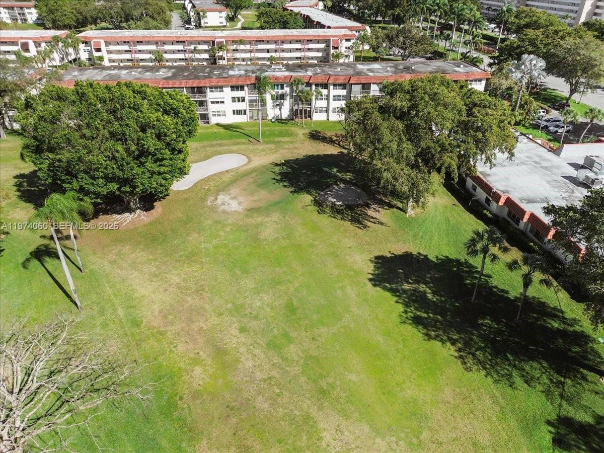 811 S Hollybrook Dr #208, Pembroke Pines FL 33025