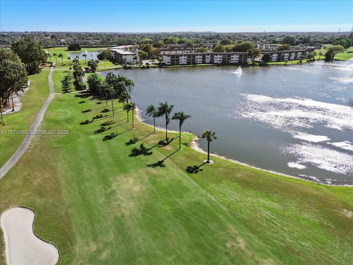 811 S Hollybrook Dr #208, Pembroke Pines FL 33025