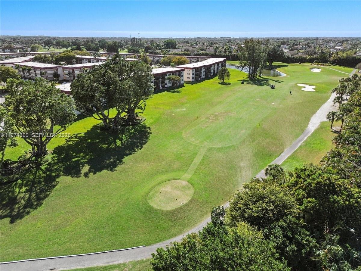 811 S Hollybrook Dr #208, Pembroke Pines FL 33025