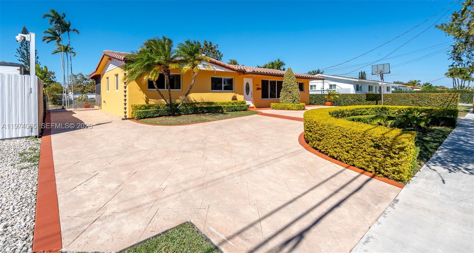 4600 SW 104th Ave, Miami FL 33165