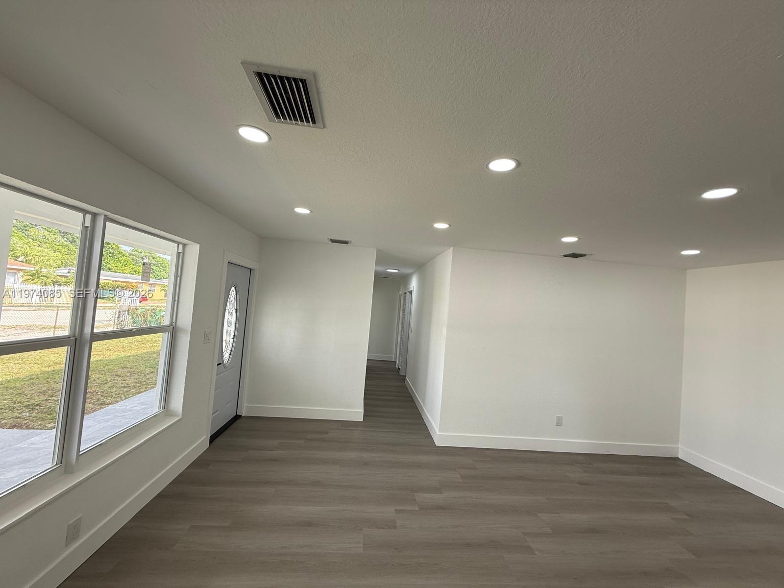 3010 NW 186th Ter, Miami Gardens FL 33056