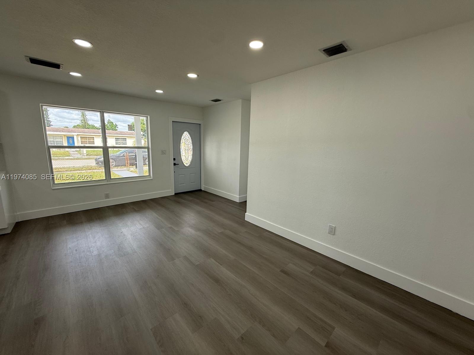 3010 NW 186th Ter, Miami Gardens FL 33056