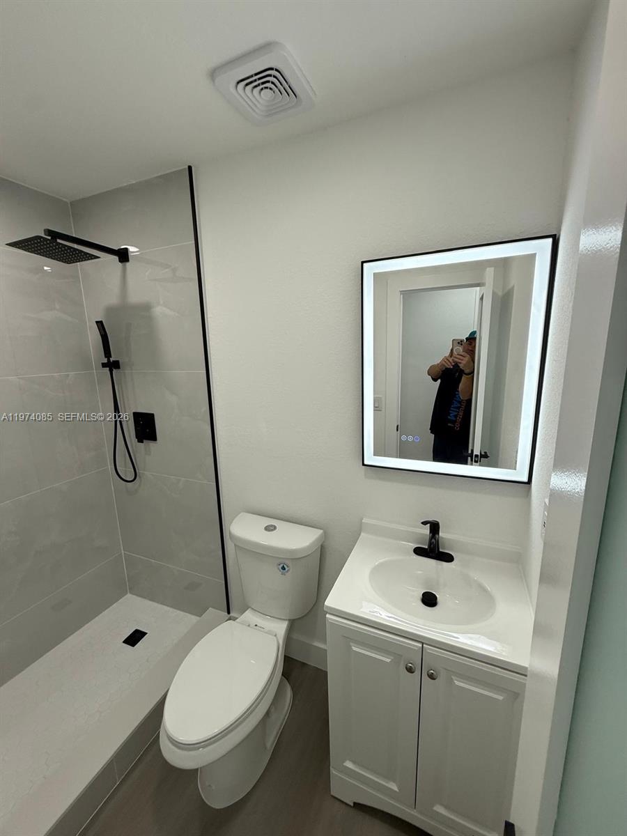 3010 NW 186th Ter, Miami Gardens FL 33056