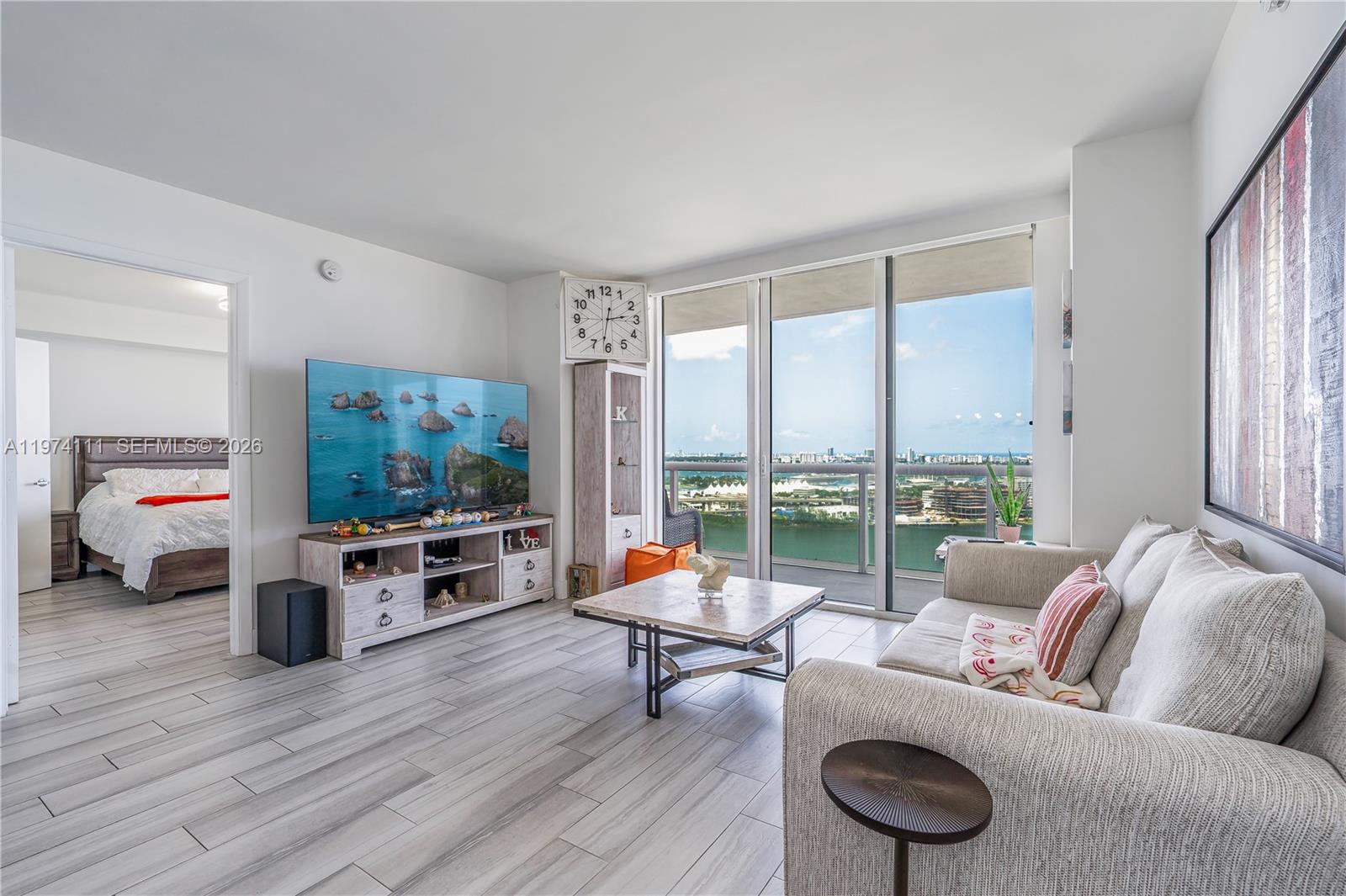 50 Biscayne Blvd #3106, Miami FL 33132