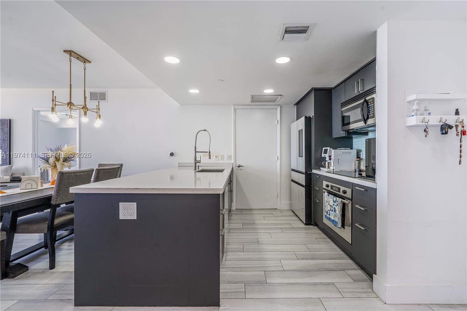 50 Biscayne Blvd #3106, Miami FL 33132