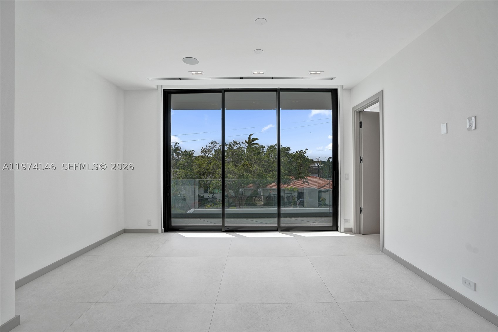 1379 NE 104th St, Miami Shores FL 33138