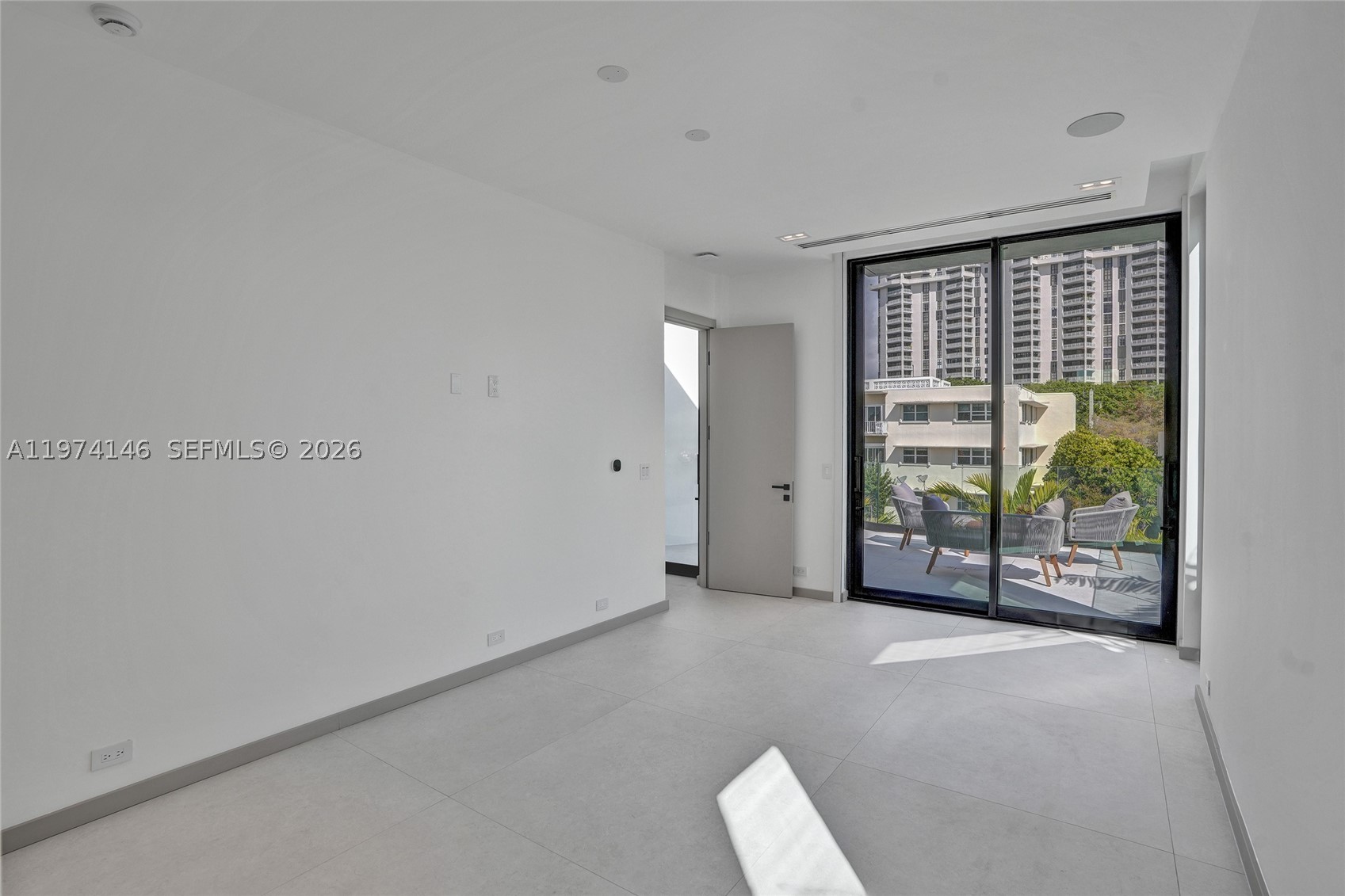 1379 NE 104th St, Miami Shores FL 33138