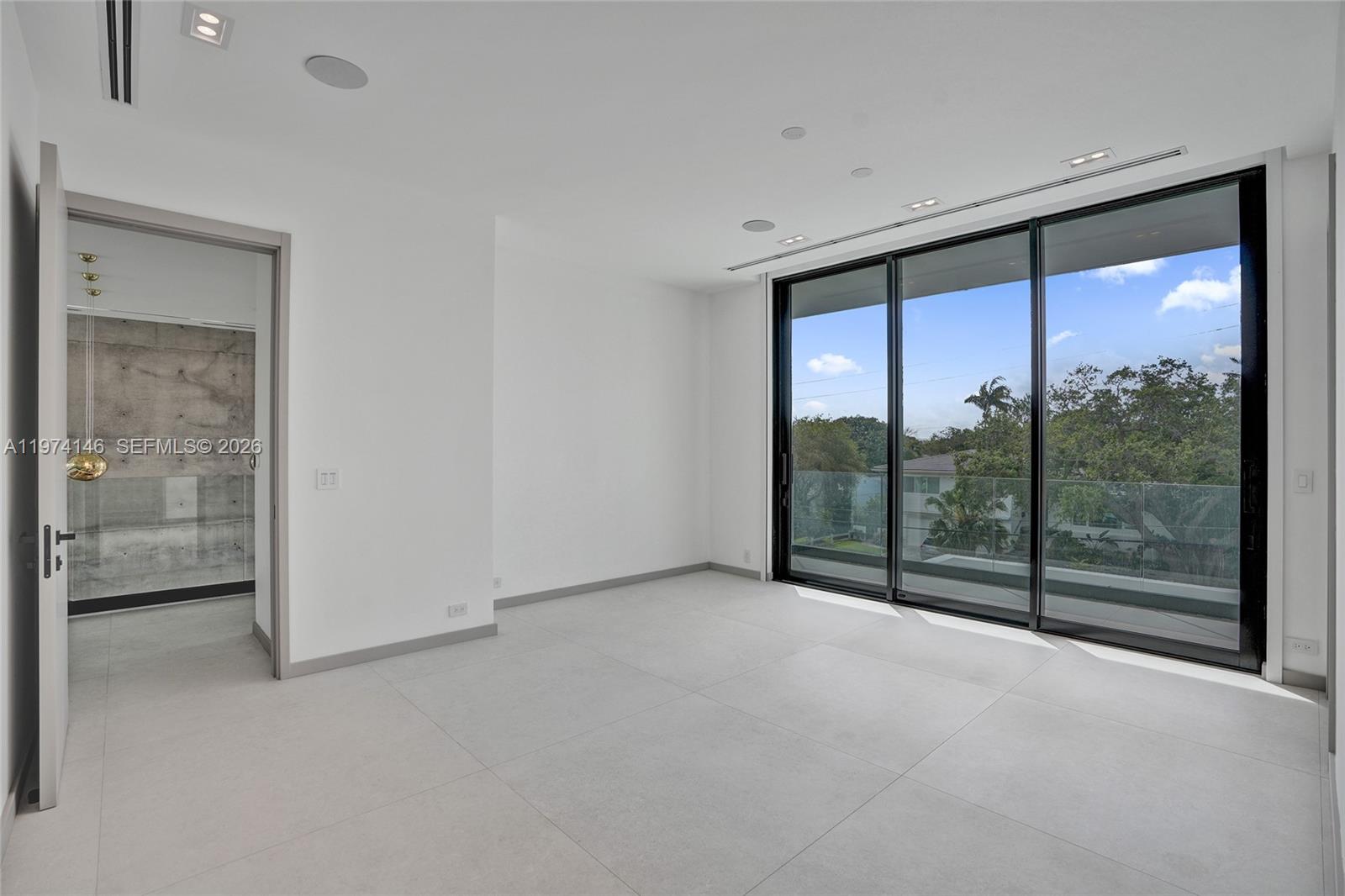 1379 NE 104th St, Miami Shores FL 33138