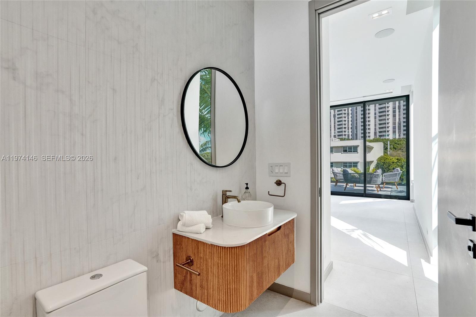 1379 NE 104th St, Miami Shores FL 33138
