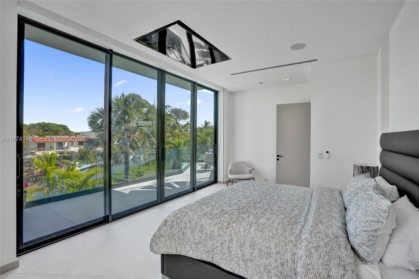 1379 NE 104th St, Miami Shores FL 33138