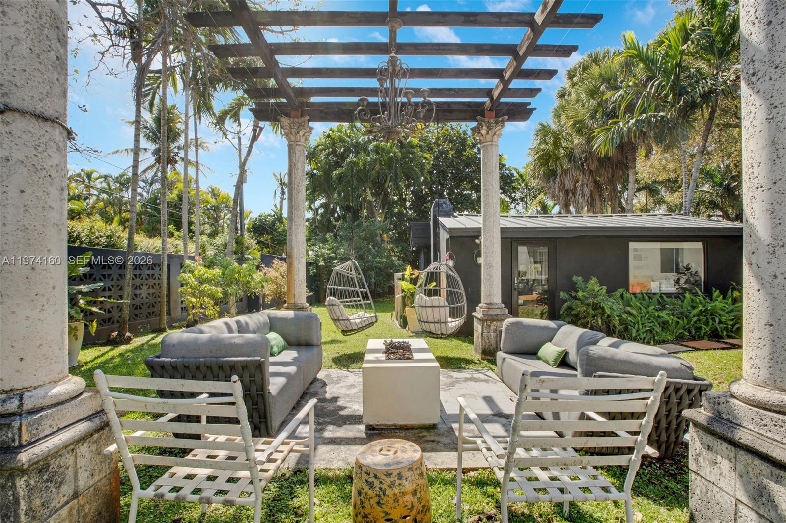 10659 NE 10th Pl, Miami Shores FL 33138