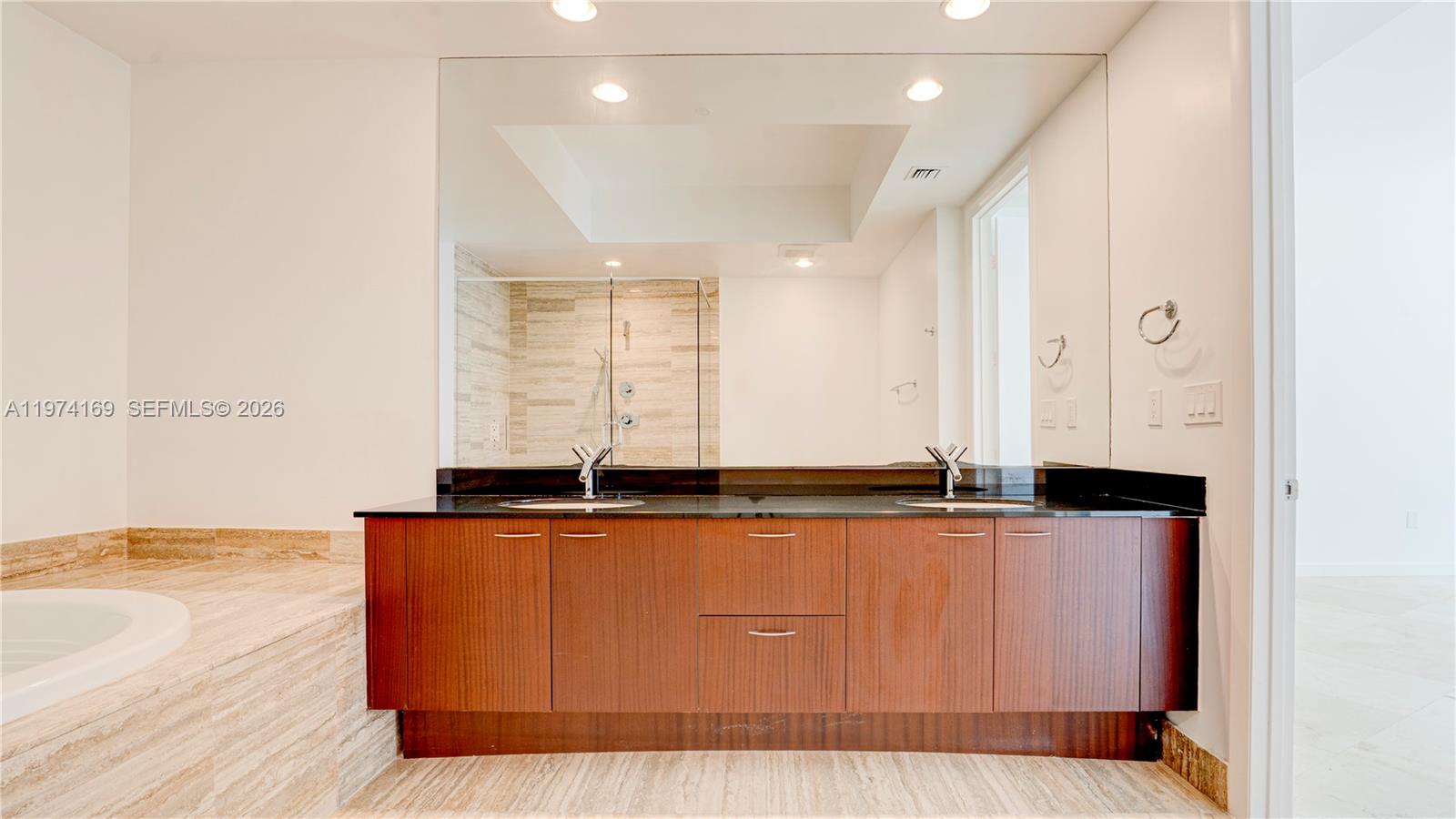 16001 Collins Ave #3007, Sunny Isles Beach FL 33160