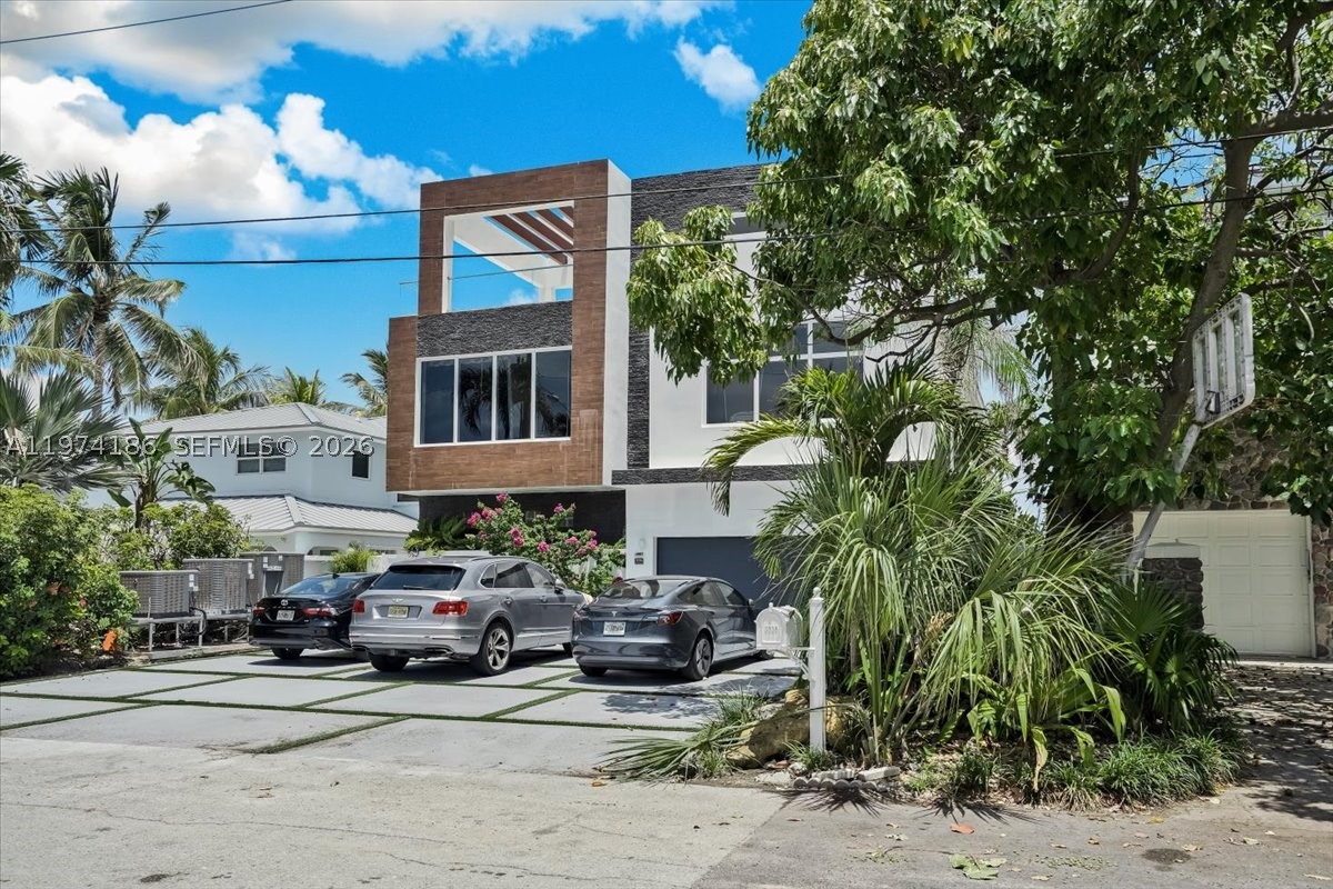 3036 N Atlantic Blvd, Fort Lauderdale FL 33308