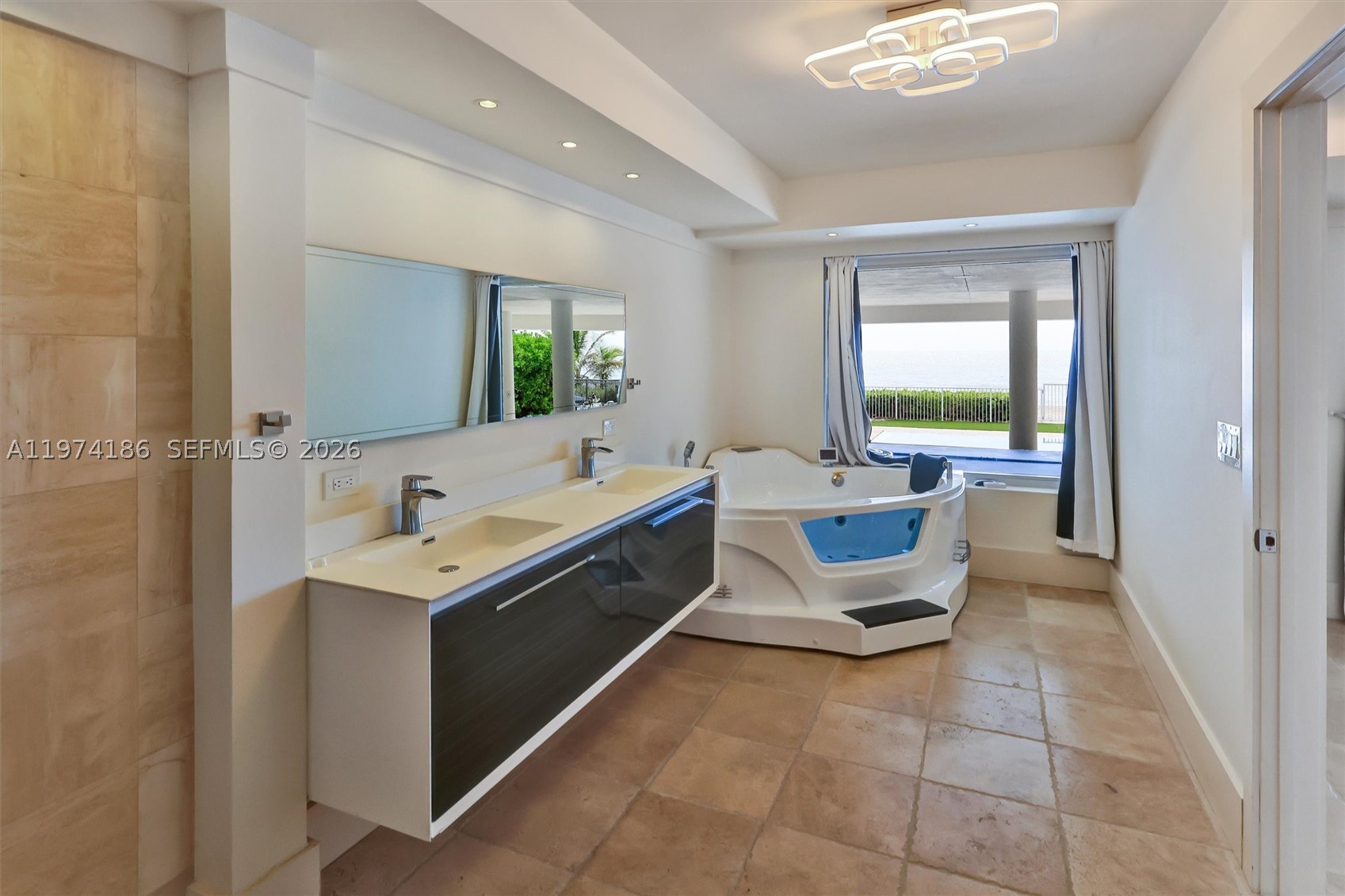 3036 N Atlantic Blvd, Fort Lauderdale FL 33308