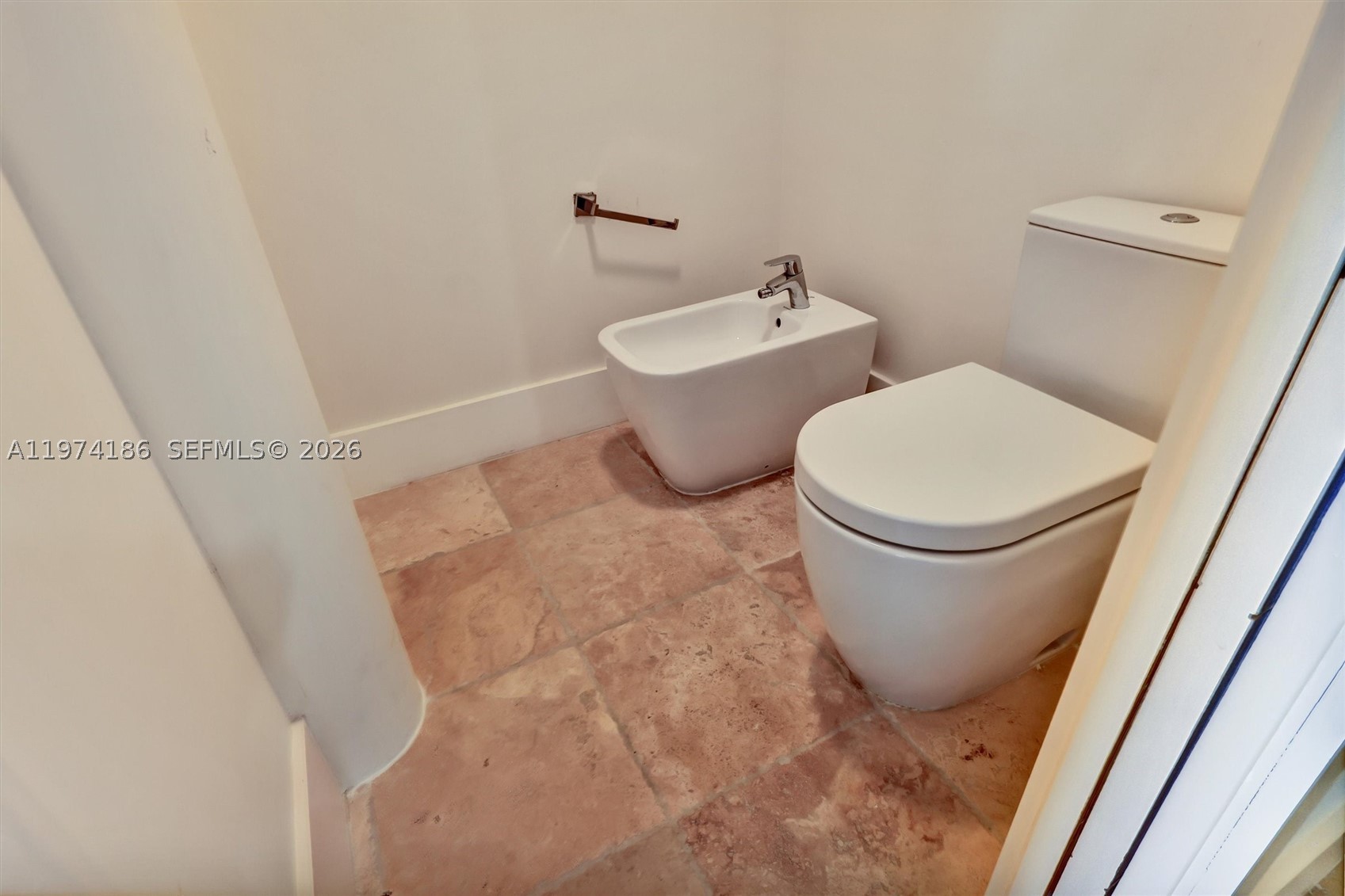 3036 N Atlantic Blvd, Fort Lauderdale FL 33308