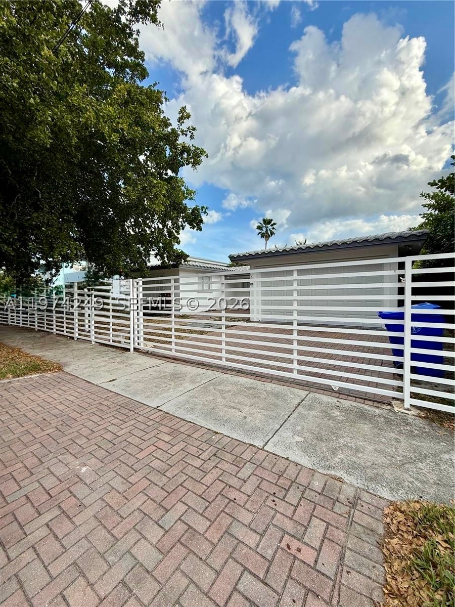 1240 NE 83rd St #1240, Miami FL 33138