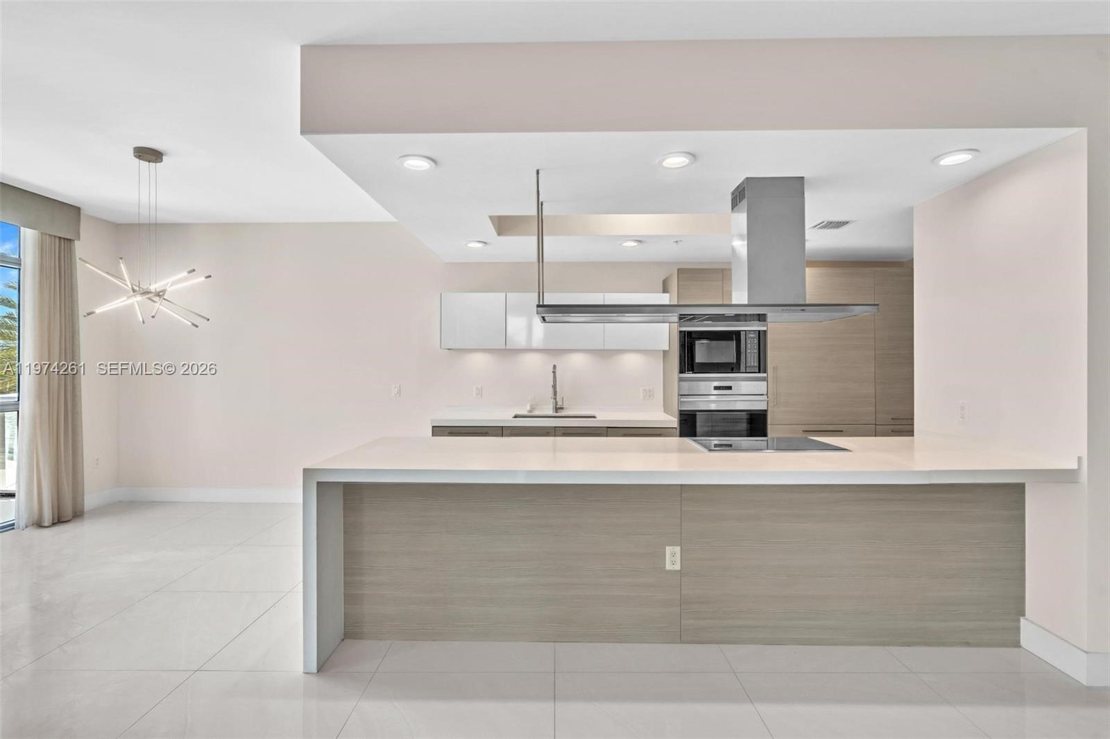 17301 Biscayne Blvd #210, North Miami Beach FL 33160