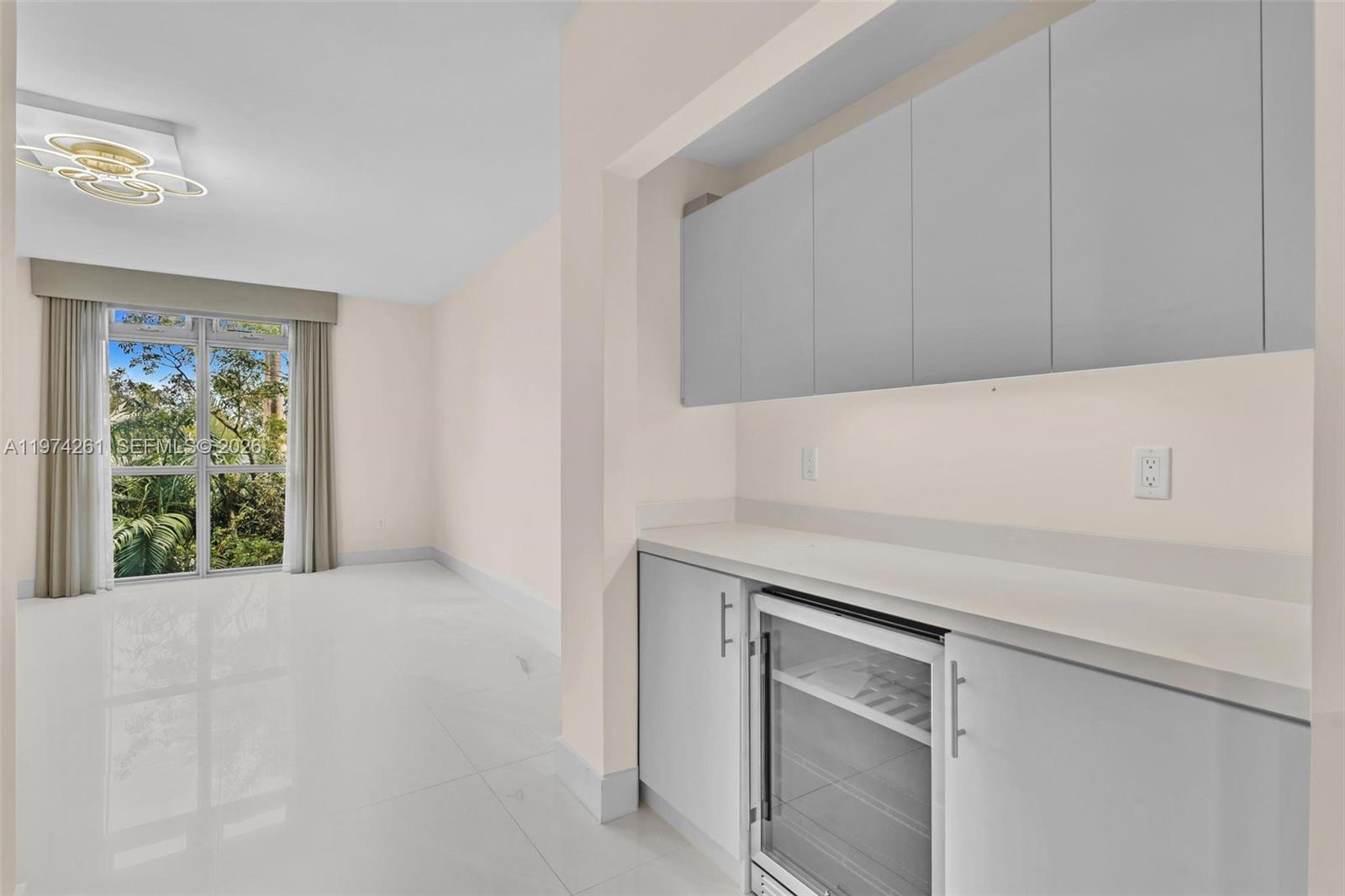 17301 Biscayne Blvd #210, North Miami Beach FL 33160