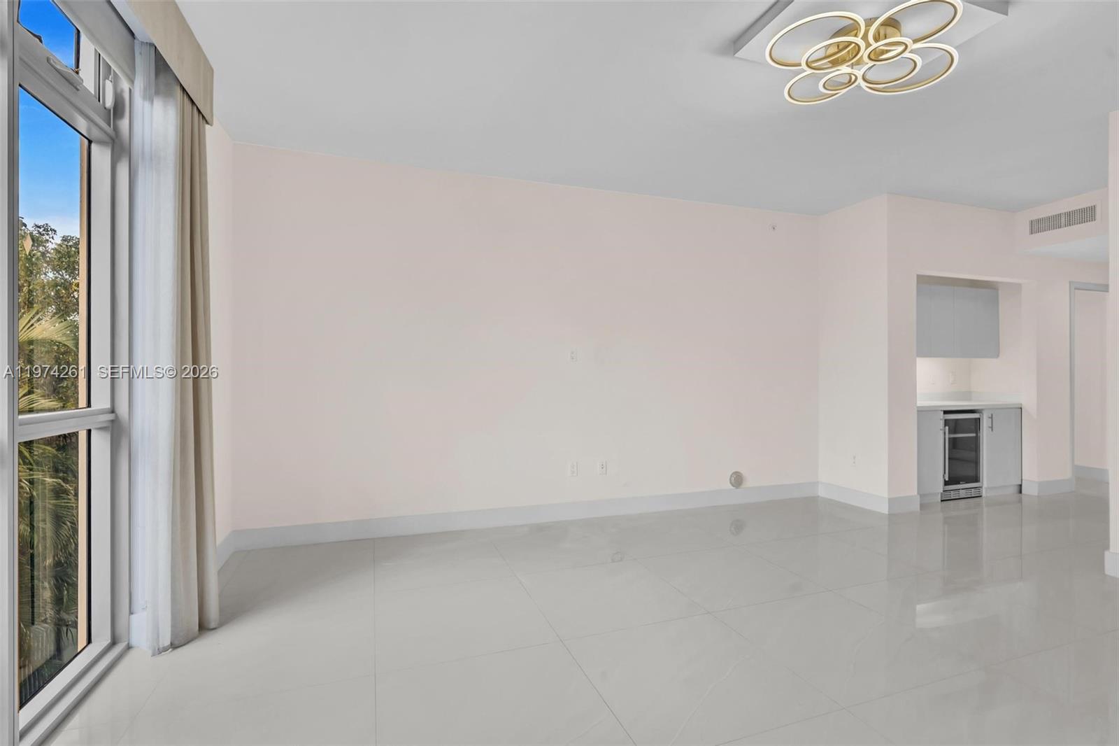 17301 Biscayne Blvd #210, North Miami Beach FL 33160