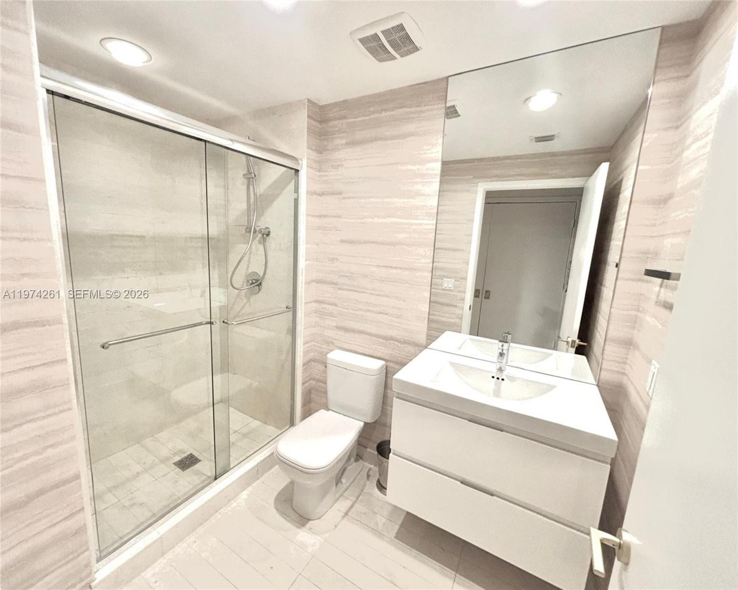 17301 Biscayne Blvd #210, North Miami Beach FL 33160