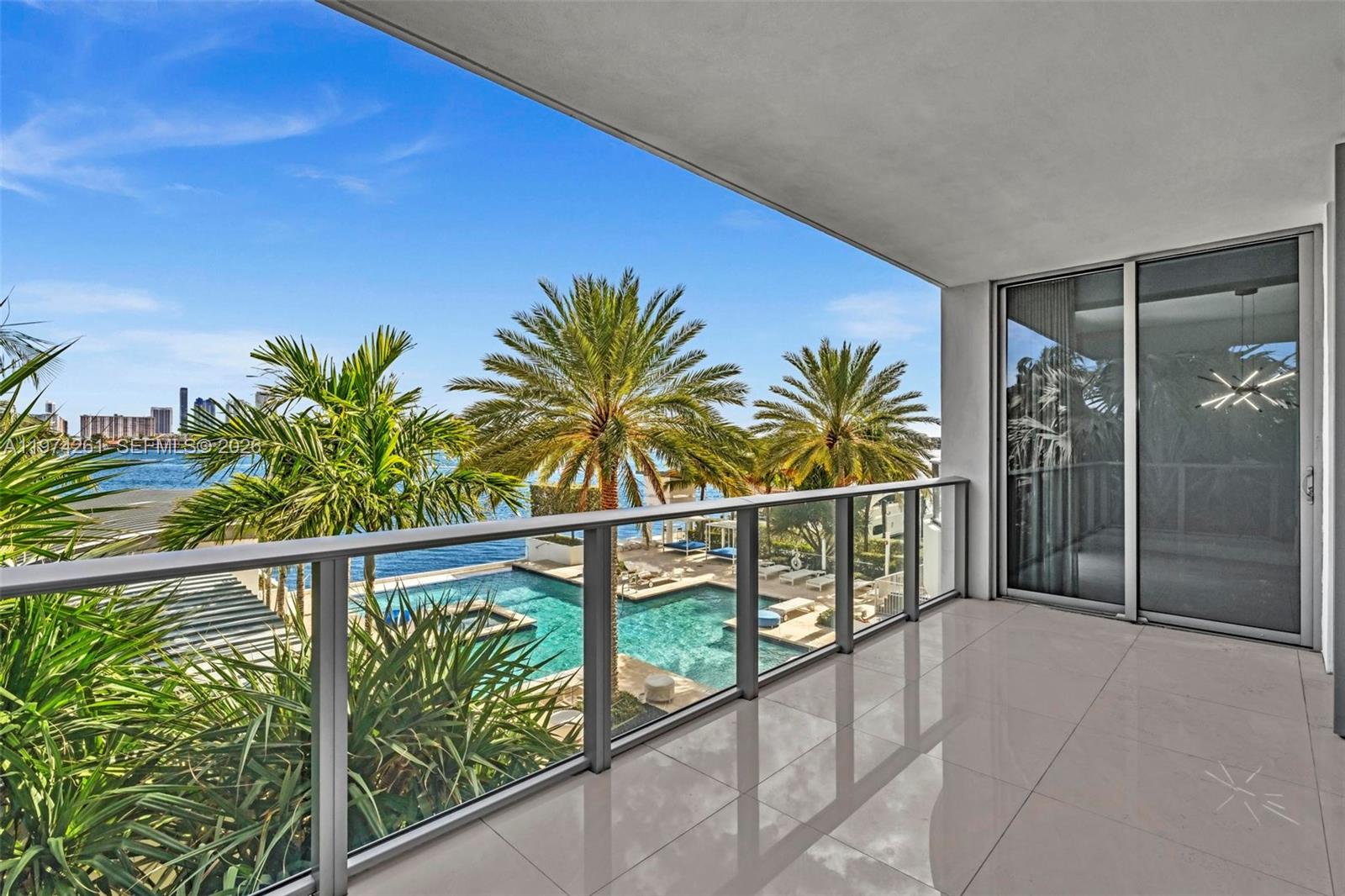 17301 Biscayne Blvd #210, North Miami Beach FL 33160
