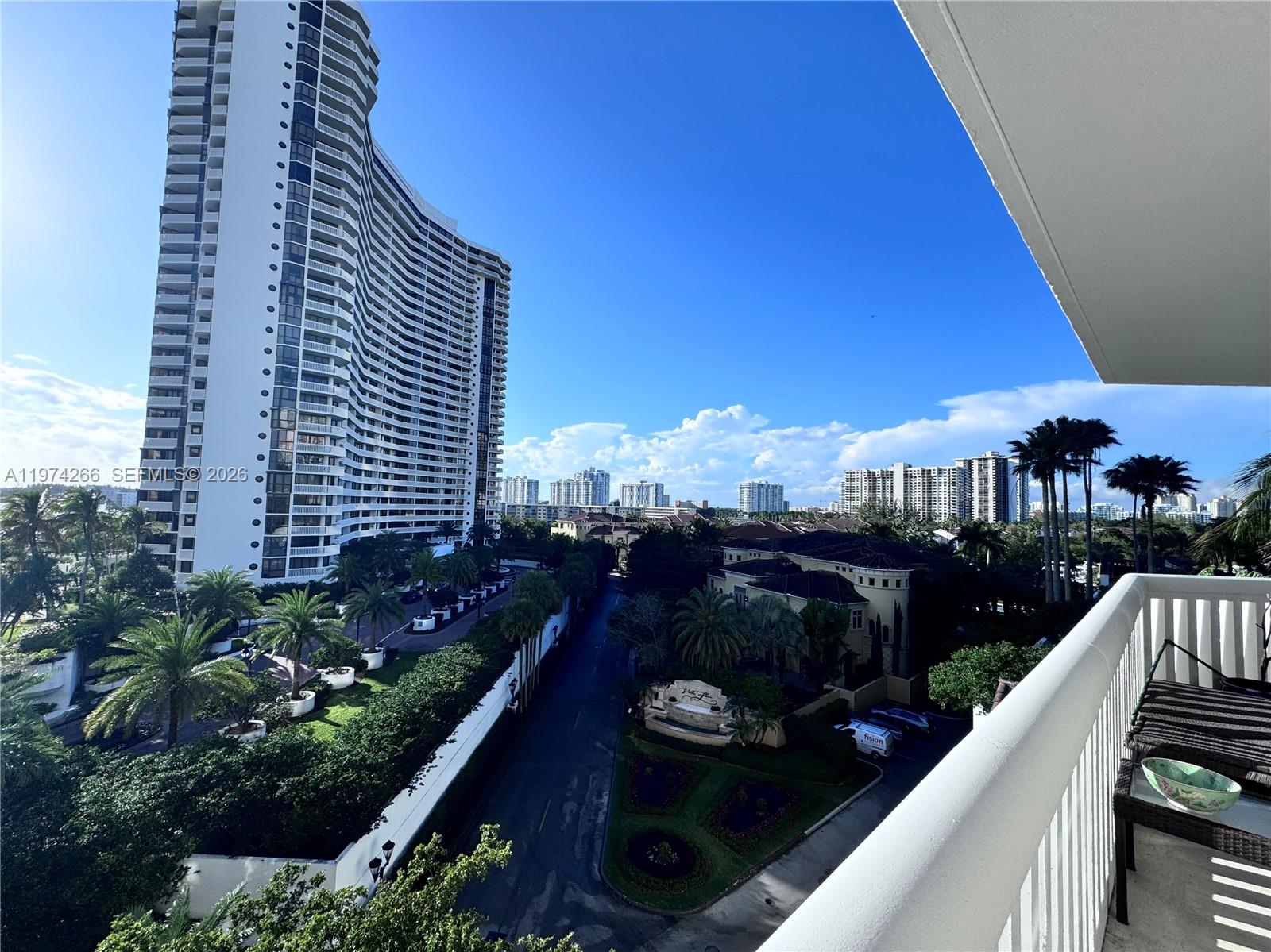2000 Island Blvd #606, Aventura FL 33160