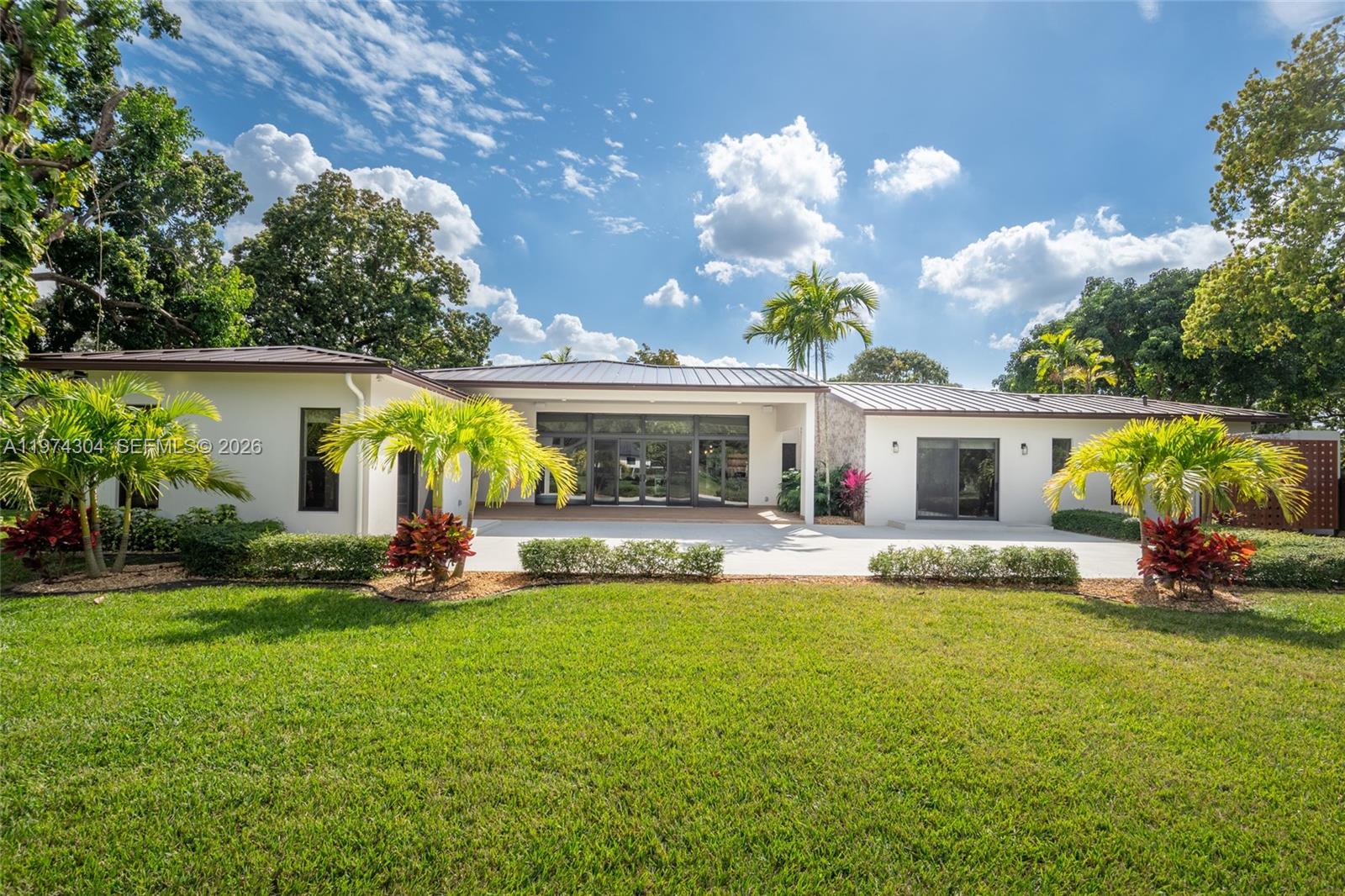 14401 W Palomino Dr, Southwest Ranches FL 33330