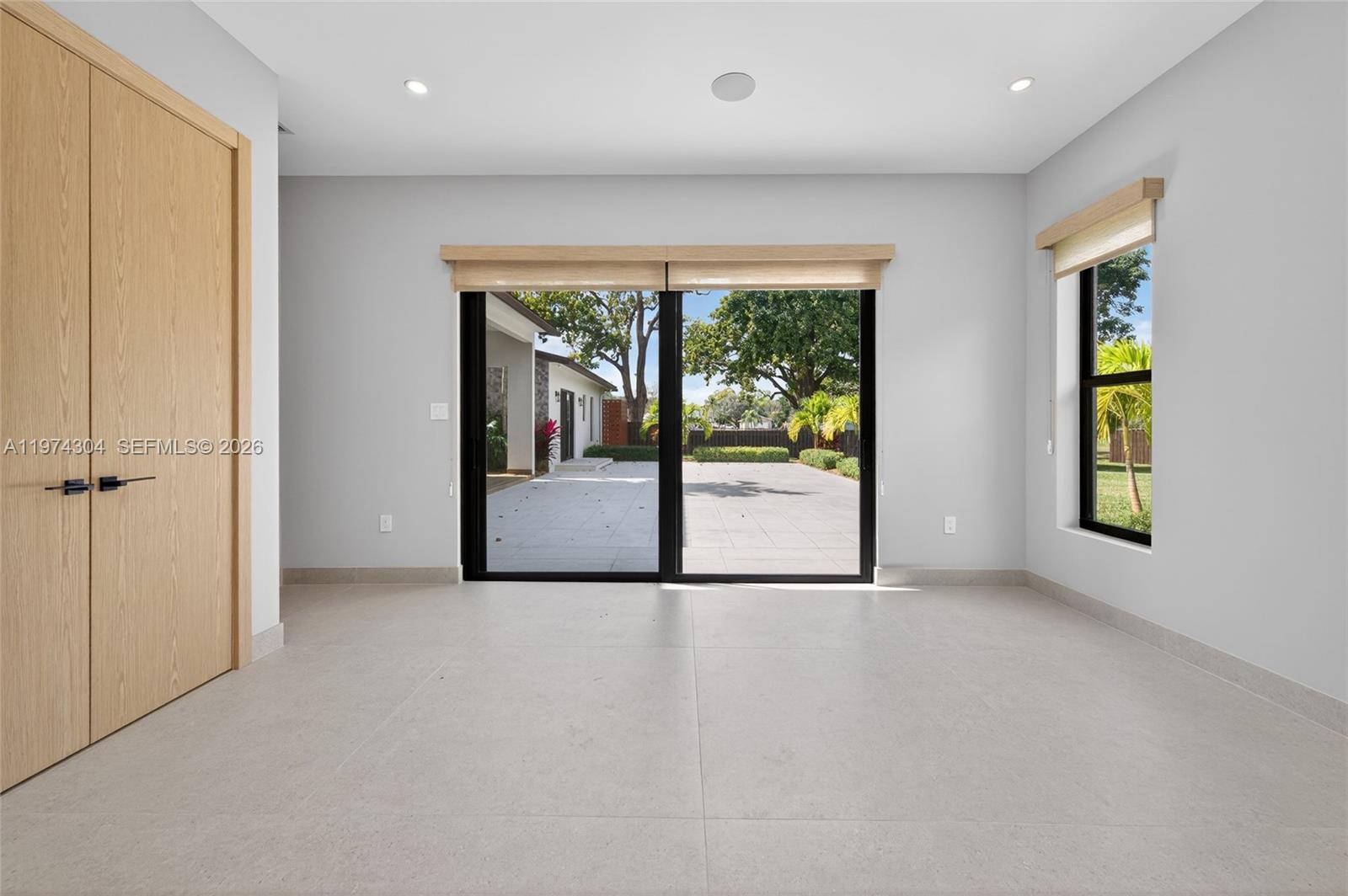 14401 W Palomino Dr, Southwest Ranches FL 33330