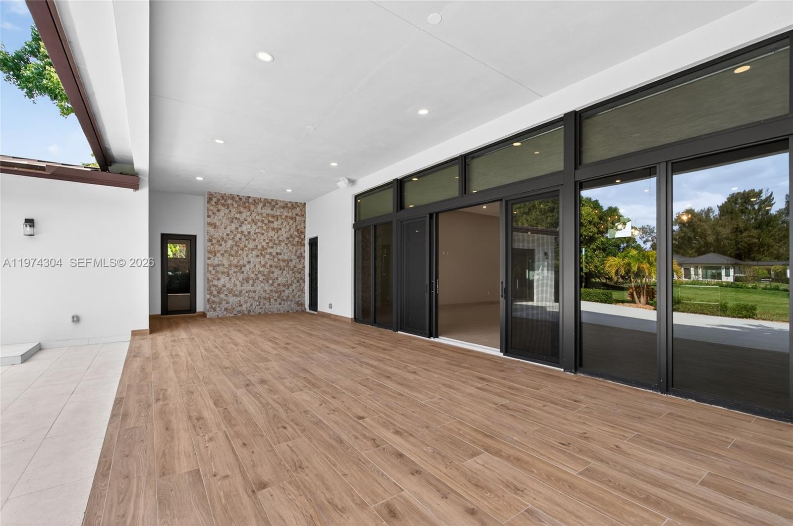 14401 W Palomino Dr, Southwest Ranches FL 33330