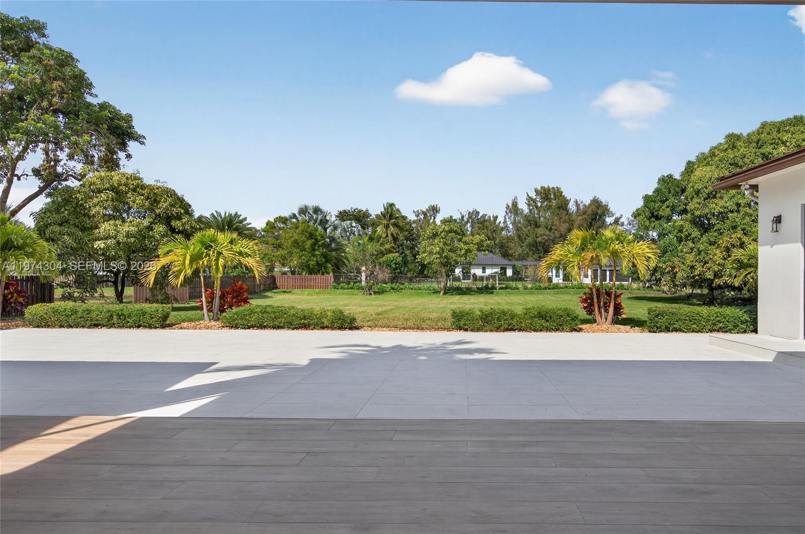 14401 W Palomino Dr, Southwest Ranches FL 33330