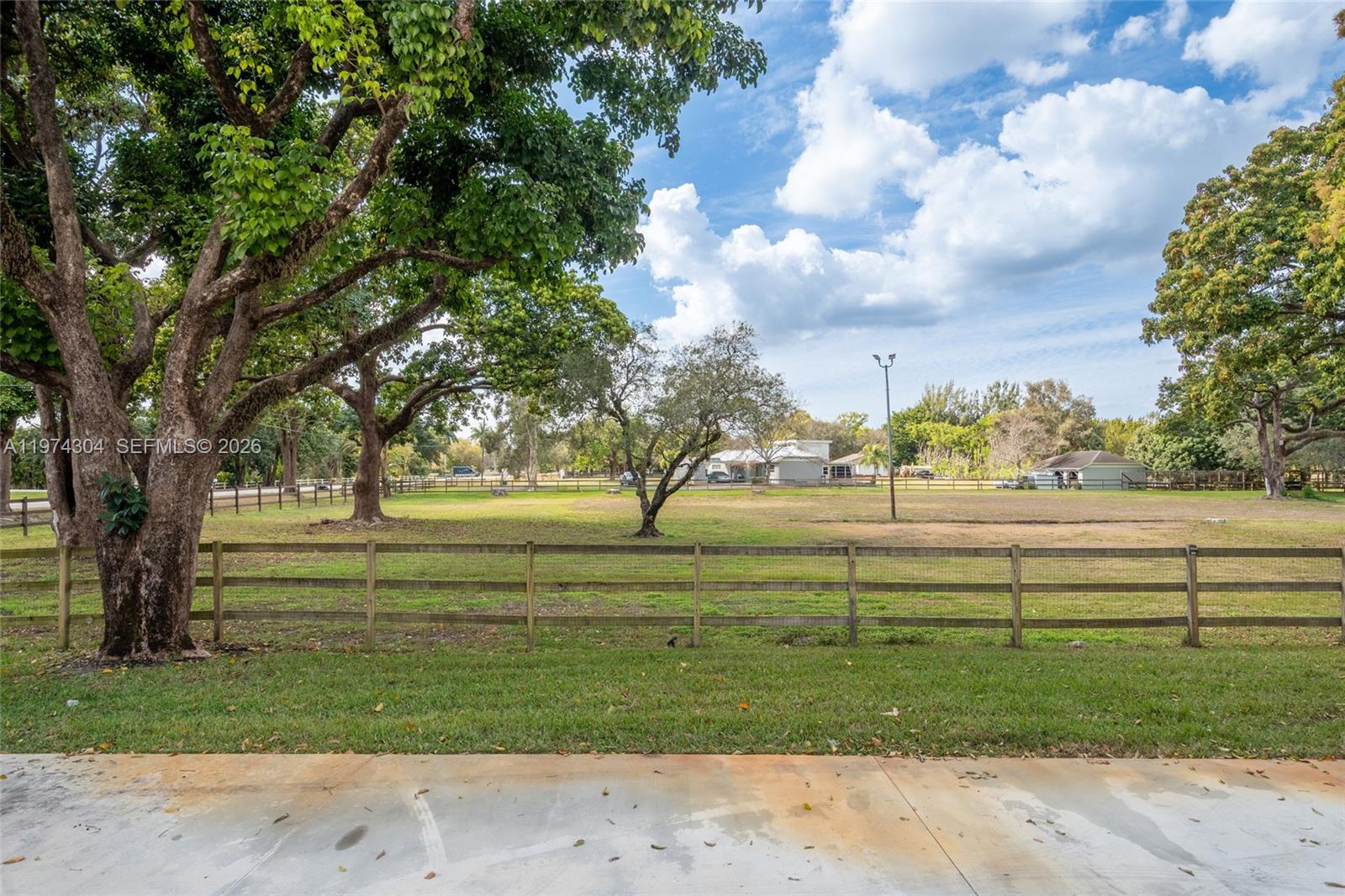 14401 W Palomino Dr, Southwest Ranches FL 33330