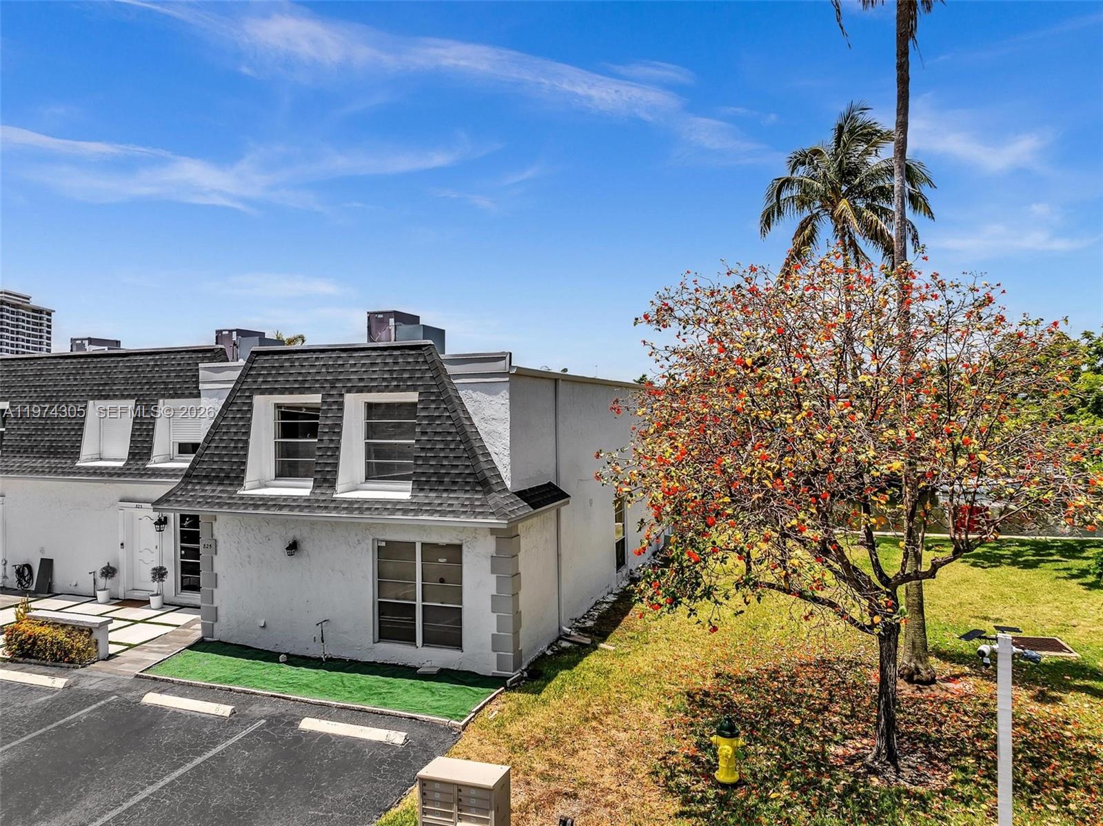 825 NE 26th Ave, Hallandale Beach FL 33009